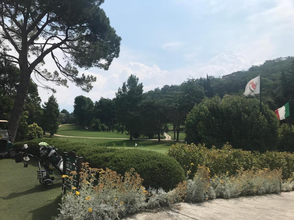 Panorama Lake View, Pool & Garden, 2 Bathrooms, Kingsize & Single-Beds, Fast Internet Toscolano Maderno Exteriér fotografie